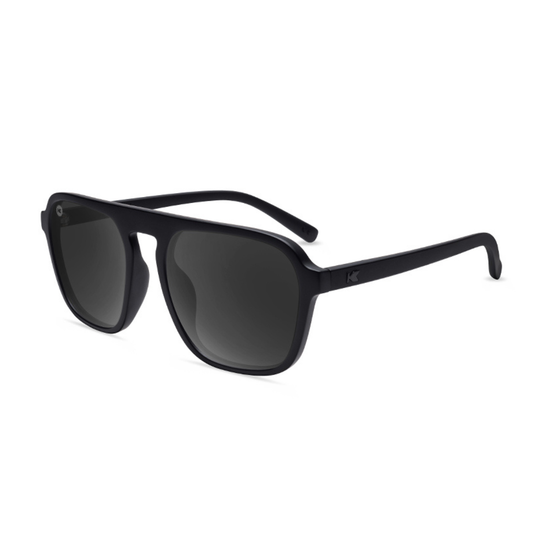 PACIFIC PALISADES - BLACK ON BLACK